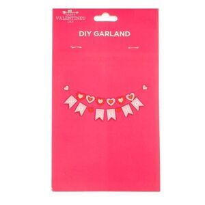 Valentine’s Day DIY Garland Kit XOXO Hearts Pink Red Banner Wall Fireplace NWT